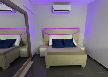 white castle studio 10