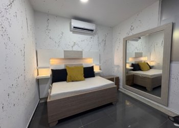 white castle studio 12