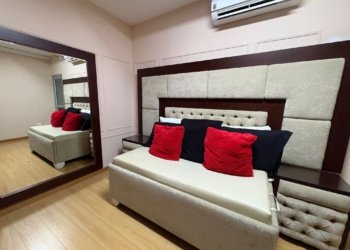 white castle studio 3